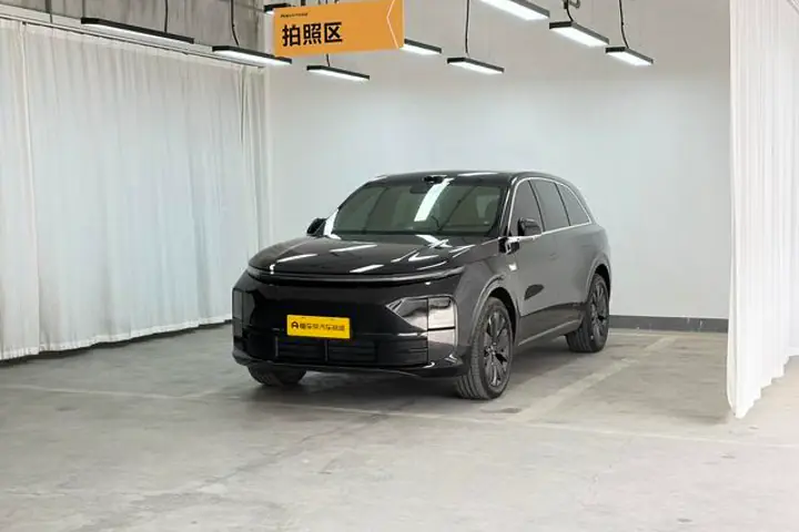 Li Auto L6 2025, пример автомобиля из направления Китай
